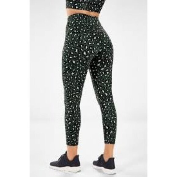 Fabletics Define PowerHold High-Waisted 7/8 Legging Leopard Green Medium Yoga - Picture 9 of 10